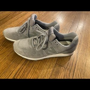New Balance Womens Size 55 Black Neo 